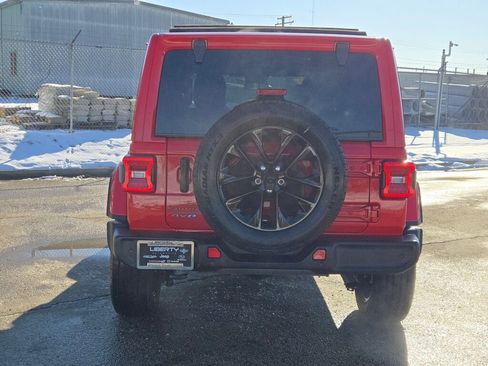 Certified 2025 Jeep Wrangler Unlimited Sahara w/ Safety Group image 16