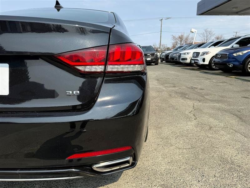 Used 2018 Genesis G80 3.8 RWD image 8