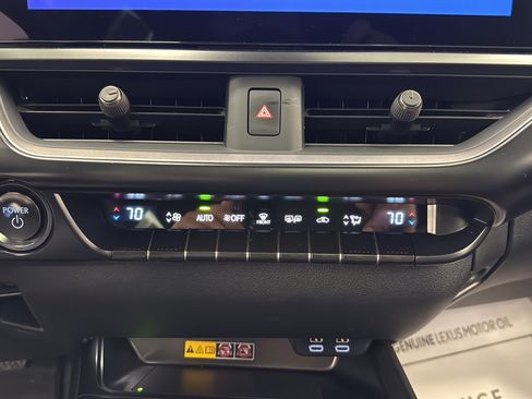 Used 2025 Lexus UX 300h AWD w/ Accessory Package (Z1) image 29