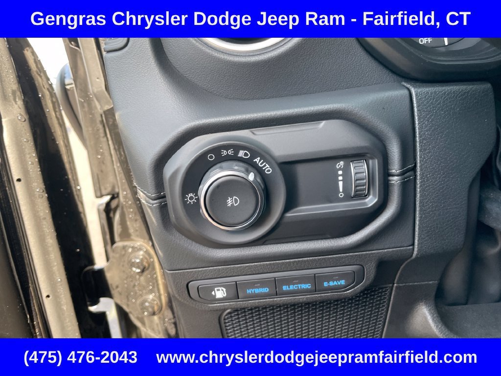 Used 2024 Jeep Wrangler High Altitude AWD/4WD image 51