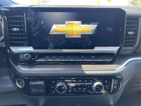 Used 2023 Chevrolet Silverado 1500 LTZ w/ LTZ Premium Package image 18