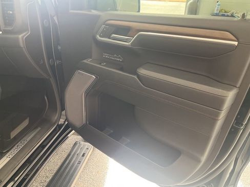 Used 2024 Chevrolet Silverado 1500 High Country w/ Midnight Edition image 40