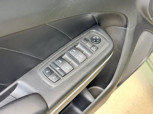 Used 2021 Dodge Charger Scat Pack w/ Plus Group RWD image 12