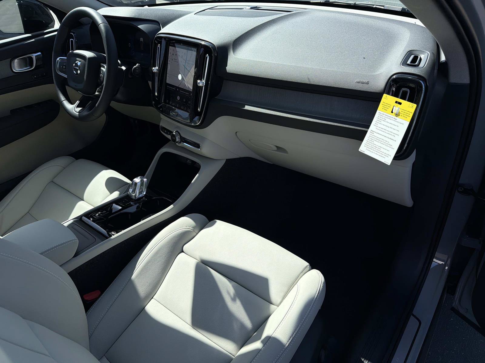 New 2026 Volvo XC40 B5 Plus w/ Protection Package Premier AWD/4WD image 21
