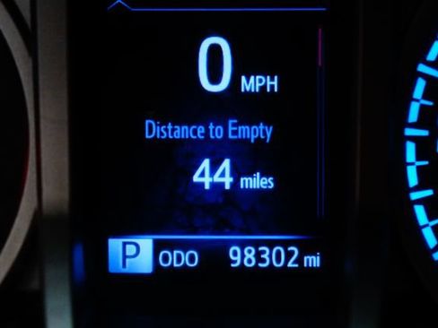 Used 2019 Toyota Tacoma SR5 AWD/4WD image 17