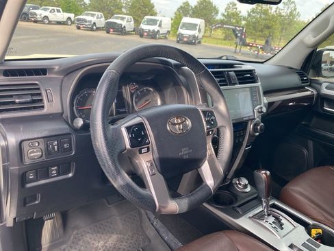 Used 2020 Toyota 4Runner Limited image 13