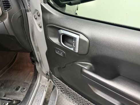 Used 2021 Jeep Gladiator Sport AWD/4WD image 36