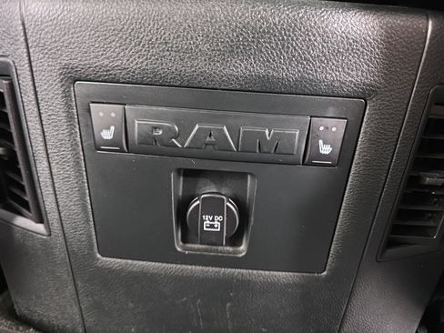 Used 2017 RAM 1500 Laramie w/ Convenience Group AWD/4WD image 38
