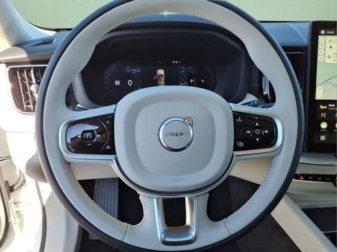 New 2026 Volvo XC60 B5 Ultra w/ Protection Package Premier image 15