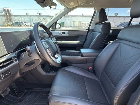 Used 2024 Hyundai Santa Fe SEL FWD image 10