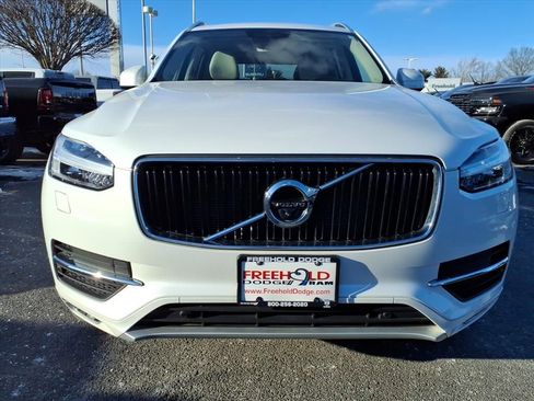 Used 2018 Volvo XC90 T6 Momentum w/ Convenience Package image 2