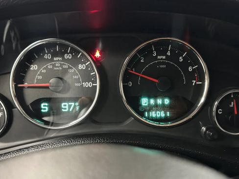 Used 2013 Jeep Wrangler Unlimited Sahara w/ Connectivity Group AWD/4WD image 11