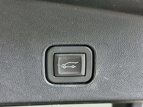 Certified 2026 Cadillac Lyriq Signature Luxury w/ Nappa Leather Package AWD/4WD image 32