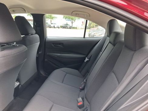 Used 2026 Toyota Corolla LE image 6