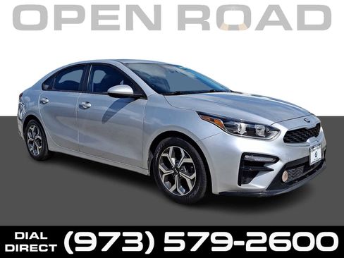 Used 2021 Kia Forte LXS FWD image 1