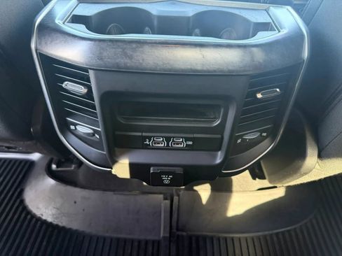 Used 2019 RAM 1500 Big Horn AWD/4WD image 36