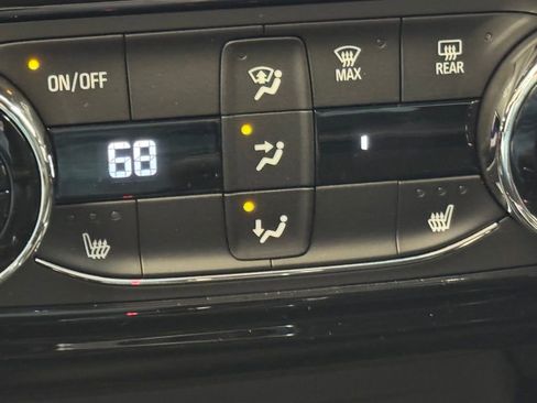 New 2026 Chevrolet Trax LT FWD image 38