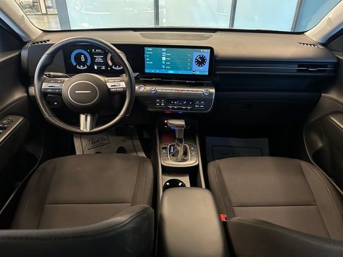 Used 2025 Hyundai Kona SEL AWD/4WD image 9