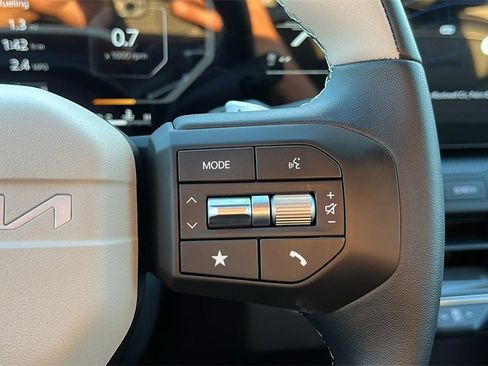 New 2025 Kia K4 GT-Line image 18