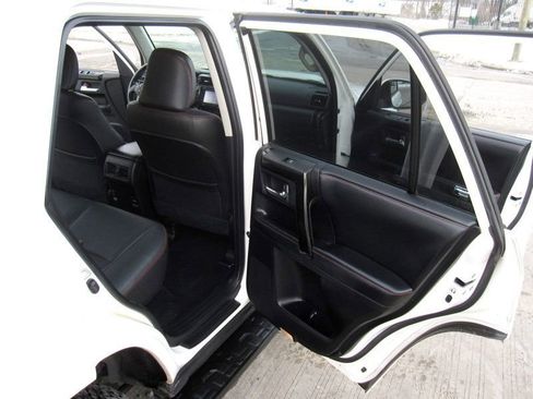 Used 2015 Toyota 4Runner Trail Premium image 25