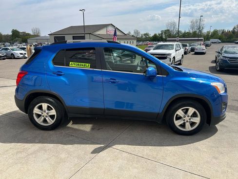 Used 2015 Chevrolet Trax LT w/ LT Plus Package FWD image 4