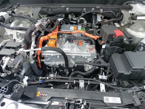 New 2026 Cadillac Vistiq Sport w/ LPO, Floor Liner Package image 32