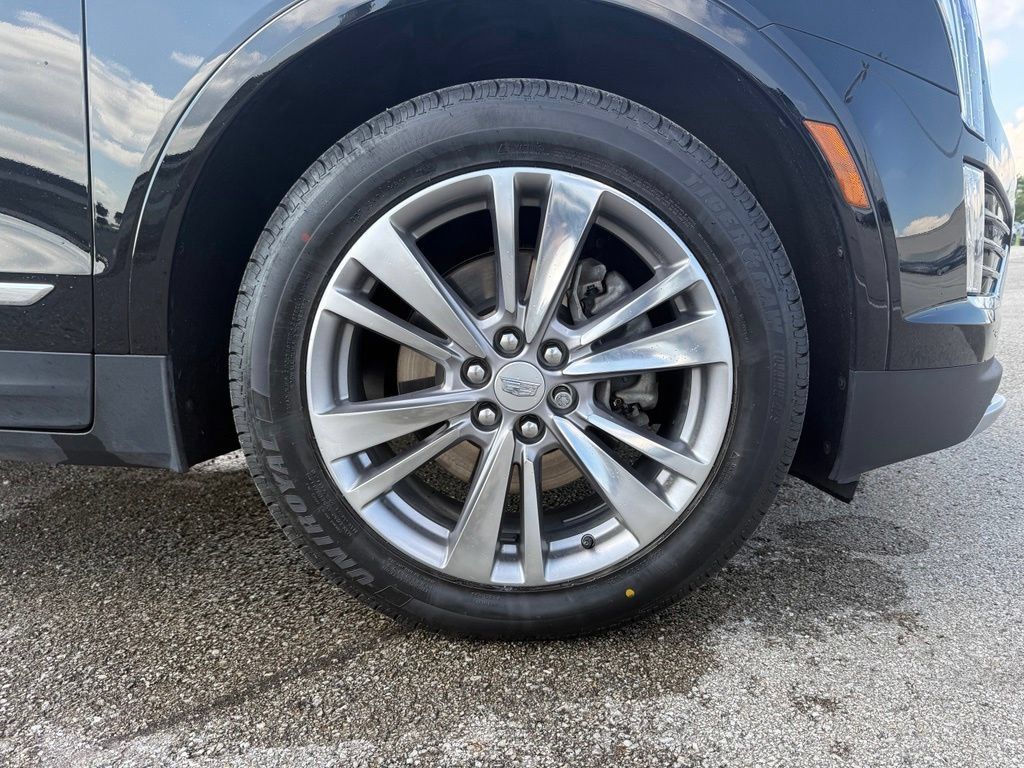 Certified 2024 Cadillac XT5 Premium Luxury AWD/4WD image 17