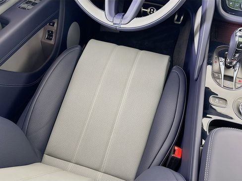 New 2025 Bentley Bentayga image 23