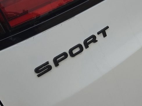 Used 2024 Land Rover Range Rover Sport Dynamic SE AWD/4WD image 12