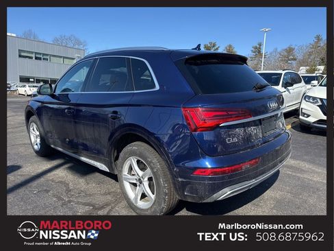 Used 2023 Audi Q5 2.0T Premium w/ Convenience Package image 5