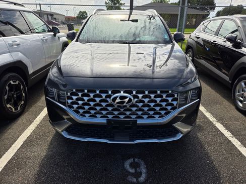 Used 2021 Hyundai Santa Fe Limited FWD image 2