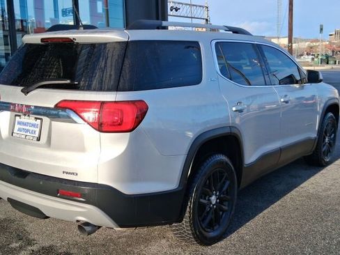 Used 2018 GMC Acadia SLT image 7