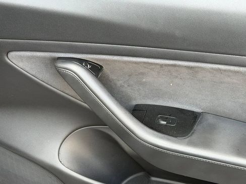 Used 2018 Tesla Model 3 Long Range RWD image 37