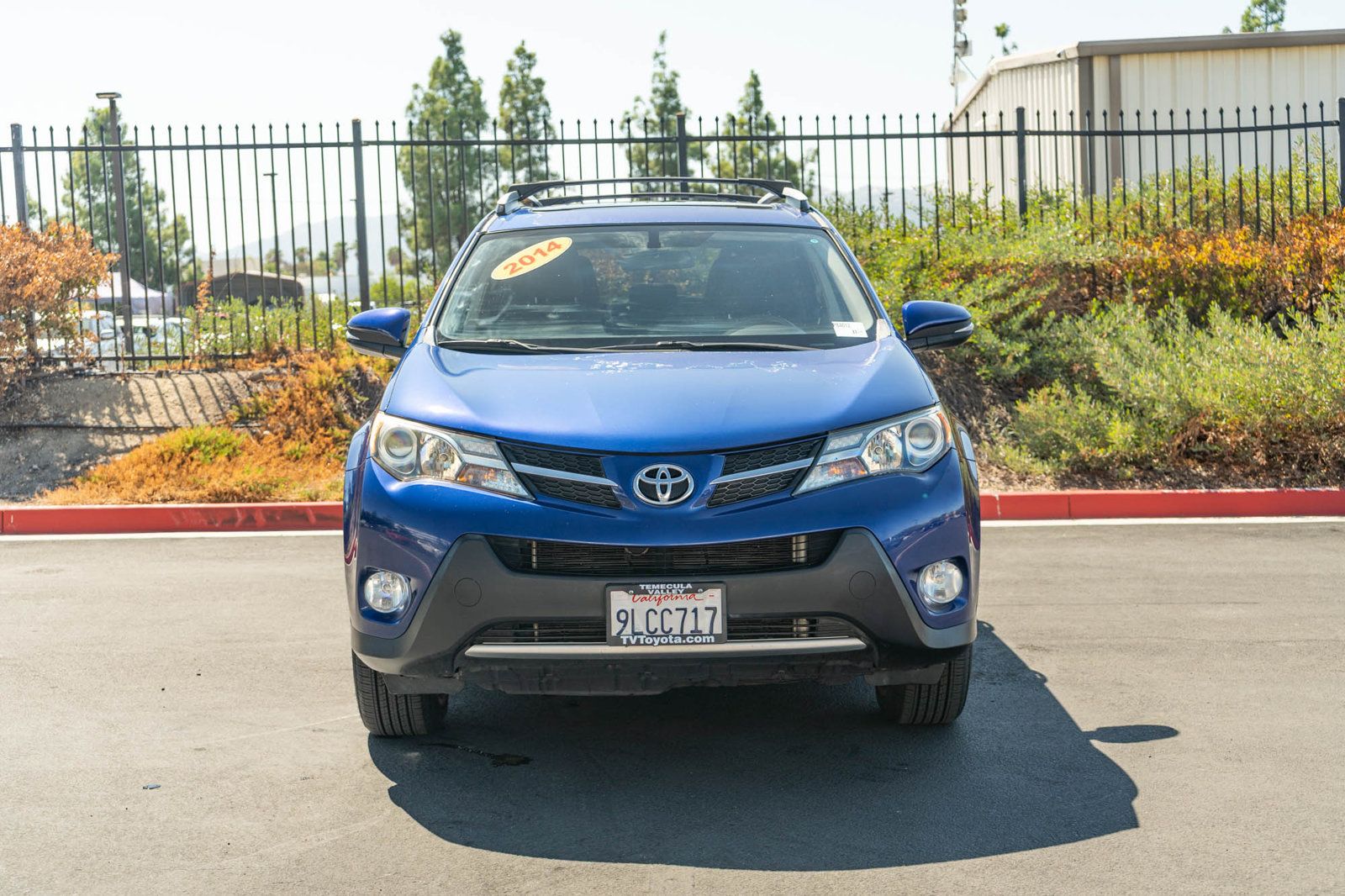 Used 2014 Toyota RAV4 XLE FWD image 2