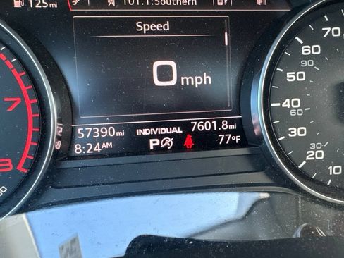 Used 2017 Audi A4 2.0T Premium w/ Audi MMI Navigation Plus AWD/4WD image 10