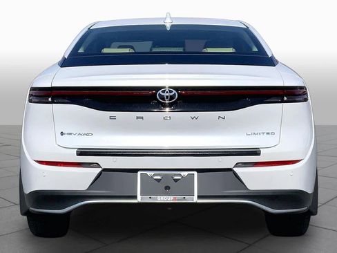 New 2026 Toyota Crown AWD/4WD image 4