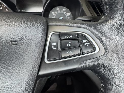 Used 2018 Ford Escape SEL w/ Ford Safe & Smart Package AWD/4WD image 16