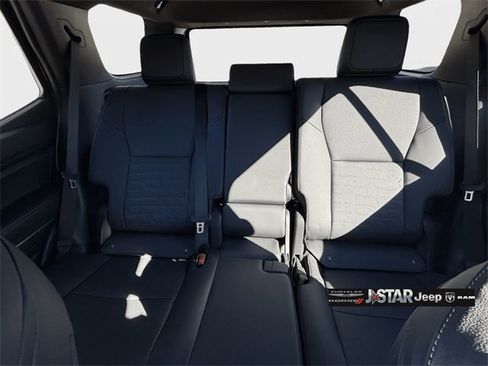 Used 2025 Toyota 4Runner TRD Off-Road Premium image 16