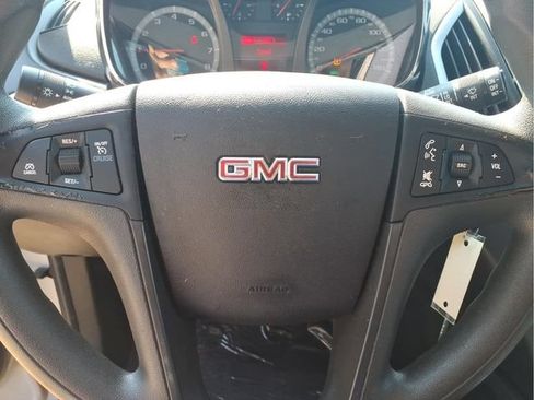 Used 2017 GMC Terrain SLE FWD image 13