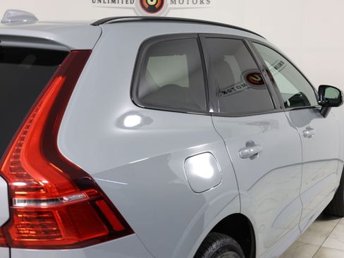 Used 2025 Volvo XC60 B5 Plus AWD/4WD image 44