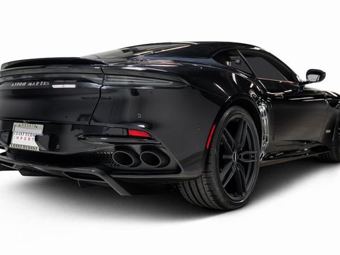 Used 2019 Aston Martin DBS Superleggera image 13