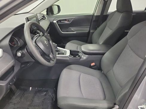 Used 2019 Toyota RAV4 XLE FWD image 21
