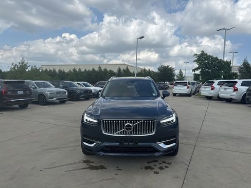 Certified 2024 Volvo XC90 T8 Plus w/ Protection Package AWD/4WD image 2