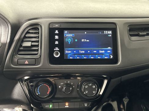 Used 2022 Honda HR-V Sport image 25