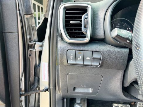 Used 2020 Kia Sportage S w/ S Sunroof Package image 10