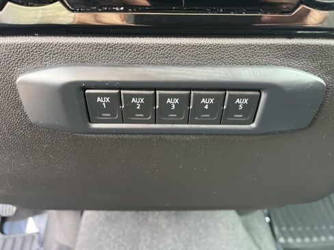 Used 2025 Chevrolet Silverado 2500 LT w/ Z71 Chrome Sport Edition image 34