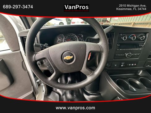 Used 2017 Chevrolet Express 2500 image 10