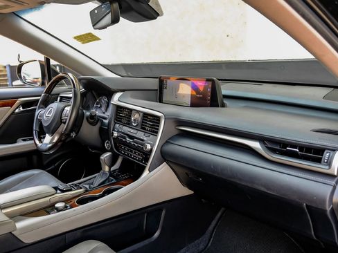 Used 2019 Lexus RX 350L FWD image 14