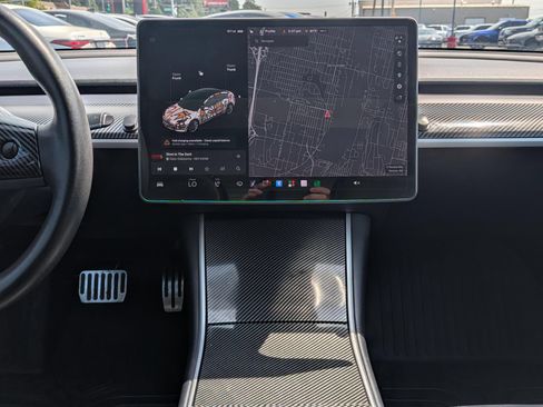 Used 2020 Tesla Model 3 Standard Range Plus RWD image 10