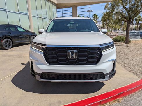 Used 2023 Honda Pilot Elite image 8